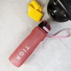 TIGR The Athlete - Drinkfles - Waterfles Met Fruit Filter - 1000ml - Groen - Met Mengbal Voor Shakes -Outdoor Camping Winkel 1200x1200 407