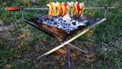 Firekorf + Grill + Spit : Opvouwbare Vuurkorf / Vuurschaal Met Rooster En Spit - Draagbare BBQ - Opbergtas - Kampeer Grill - Kookset -Outdoor Camping Winkel 1200x685