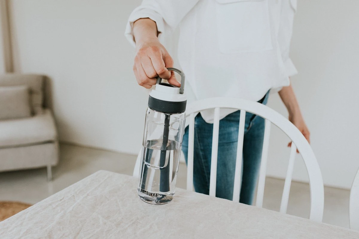 Kambukka Lagoon Drinkfles 750ml - Clear Met Geïntegreerd Rietje 3 Kambukka Lagoon Drinkfles 750ml - Clear Met Geïntegreerd Rietje - Afbeelding 3