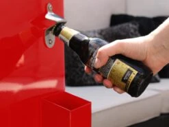 AXI Retro Cooler Rood - Koeler Met Wielen - 76L Inhoud - Koelbox Met Aftapkraan 31 AXI Retro Cooler Rood - Koeler Met Wielen - 76L Inhoud - Koelbox Met Aftapkraan -Outdoor Camping Winkel 1200x900 6