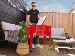 AXI Retro Cooler Rood - Koeler Met Wielen - 76L Inhoud - Koelbox Met Aftapkraan 34 AXI Retro Cooler Rood - Koeler Met Wielen - 76L Inhoud - Koelbox Met Aftapkraan -Outdoor Camping Winkel 1200x900 8