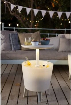 Keter Coolbar Partytafel – Lichtgevend - 49,5x49,5x57cm - Wit 23 Keter Coolbar Partytafel – Lichtgevend - 49,5x49,5x57cm - Wit -Outdoor Camping Winkel 808x1200 1